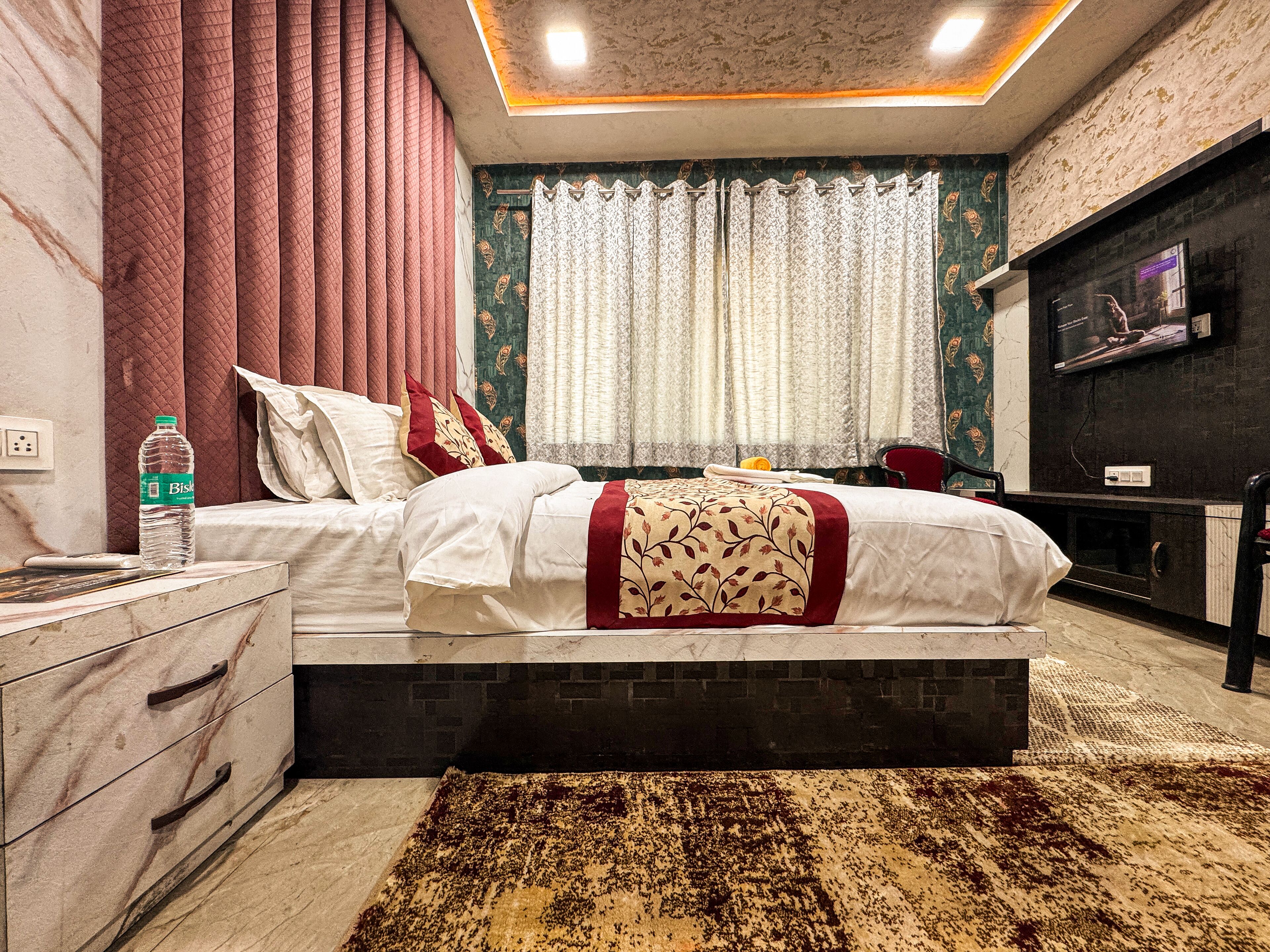 디럭스 더블룸, 시내 전망 | 책상