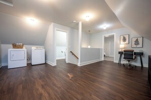 Family House | Interior - Barth (Indianapolis)