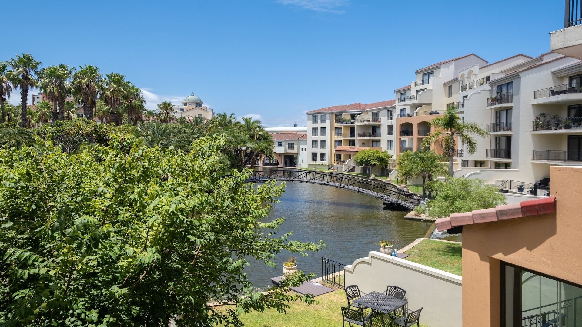 Appartement Confort, balcon, vue canal | Terrasse/Patio