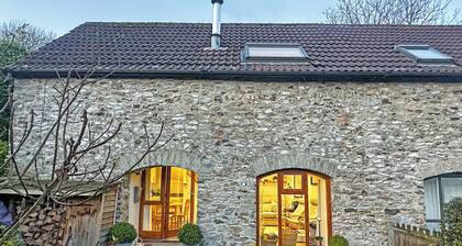 2 bedroom accommodation in Combe Raleigh