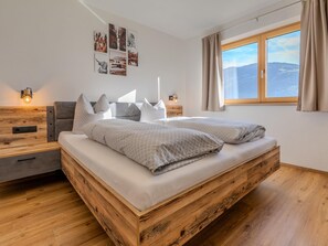 2 bedrooms, Internet - Modern apartement in a beautiful location (Zellberg)