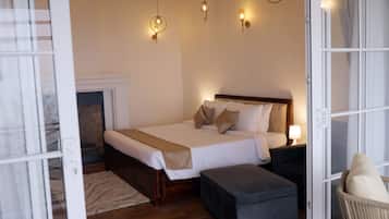 Deluxe Double Room, Balcony, Mountain View | In-room safe, blackout curtains, free WiFi