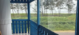 KUZHUPPILLY BEACH HOUSE