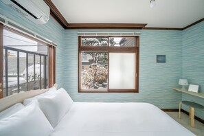 Desk, iron/ironing board, free WiFi - CHALEUR (Sapporo)