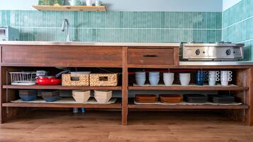 Fridge, microwave, stovetop, highchair