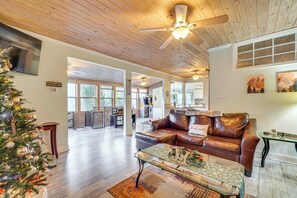 TV, fireplace, books