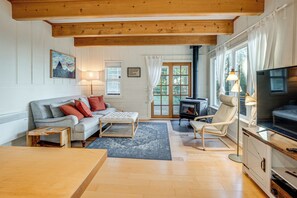 TV, fireplace - Pacific View Home: Hot Tub & Ocean/Valley Views! (Langlois)