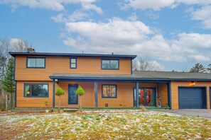 Exterior - 4 Mi to Bromley Mtn: Family-Friendly Retreat! (Peru)