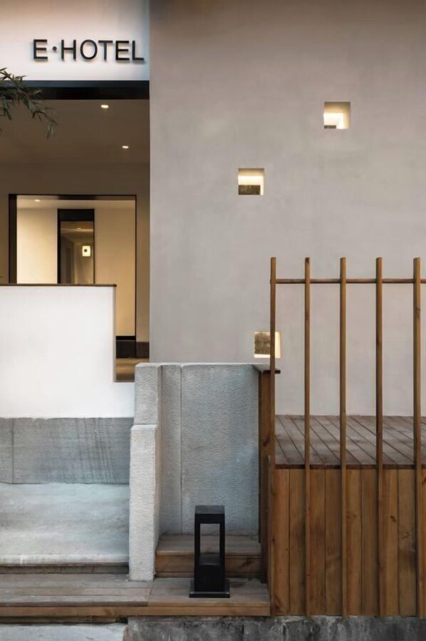 تفاصيل الفندق من الداخل