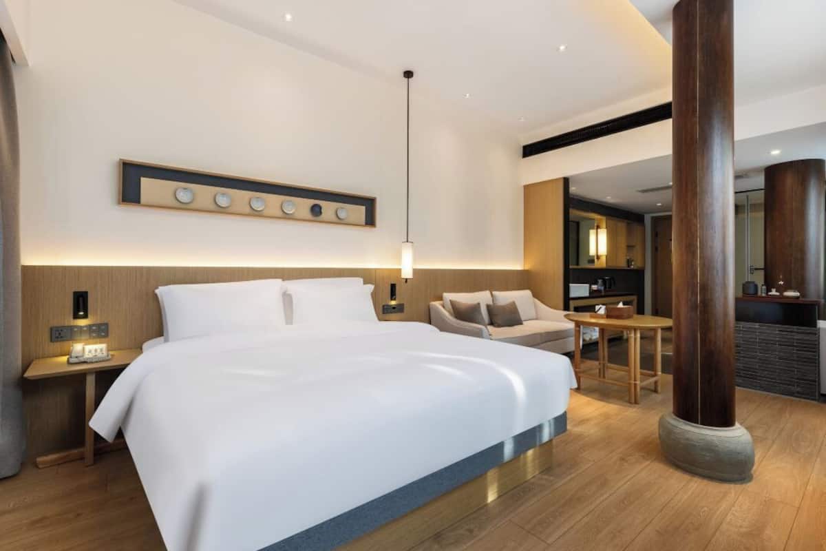 Habitación Signature doble, vistas a la ciudad | Minibar, cortinas opacas, sistema de insonorización