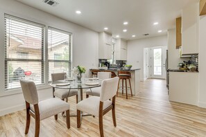 Dining - San Antonio Summer Stay! Near River Walk, Zoo (San Antonio)