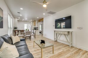 TV - San Antonio Summer Stay! Near River Walk, Zoo (San Antonio)