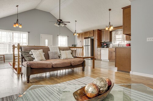 Near Tennessee River! Pet-Friendly Family Cottage!