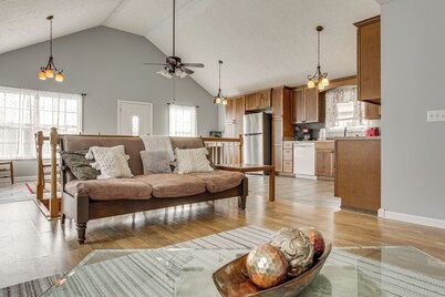 Near Tennessee River! Pet-Friendly Family Cottage!