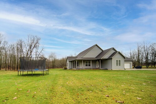 Family & Pet Friendly! 7-Acre Escape in Jefferson