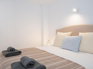 Apartment | 2 bedrooms - Apartamento de Verano a 50 Metros DEL Puerto (Ses Salines)