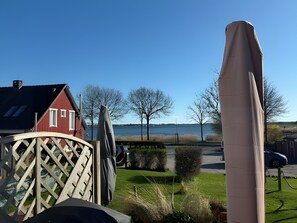 Property grounds - Holiday Home "Beautiful View" – Relaxation by the Schlei (Hasselberg)