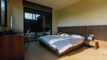 Kamar Standar, pemandangan kebun anggur | Minibar, meja kerja, ruang kerja ramah laptop, dan Wi-Fi gratis