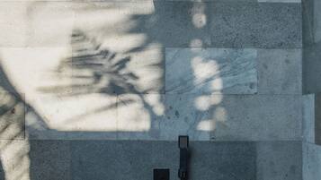 Standard Room, Vineyard View | Bathroom | Combined shower/tub, towels, soap, shampoo