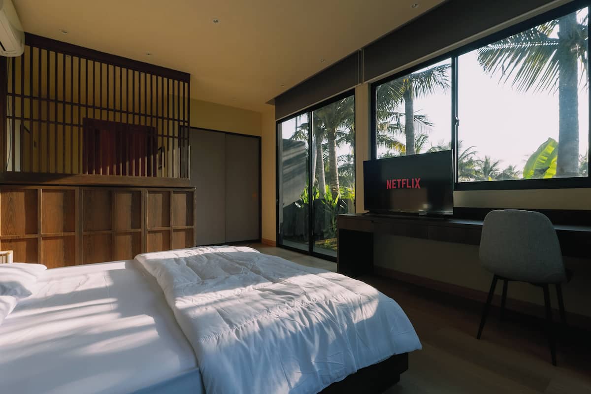 Standaard kamer, uitzicht op wijngaard | Een minibar, een bureau, een laptopwerkplek, gratis wifi