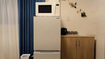 Japanese-style Triple Room, Multiple Beds, Non Smoking, Private Bathroom | Microwave