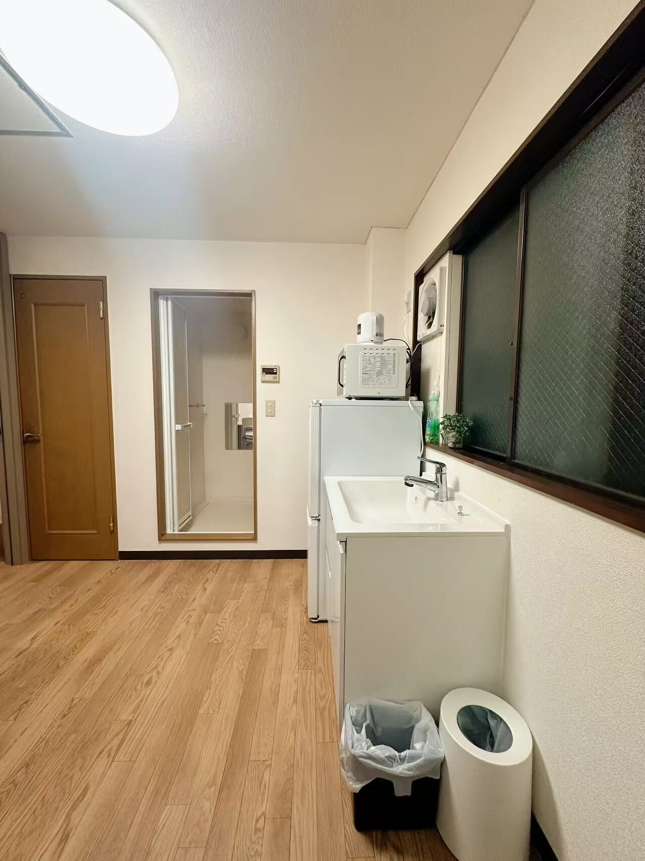 Exklusivt penthouse - 1 dubbelsäng med bäddsoffa - privat badrum - utsikt mot staden | Mörkläggningsgardiner och gratis wi-fi