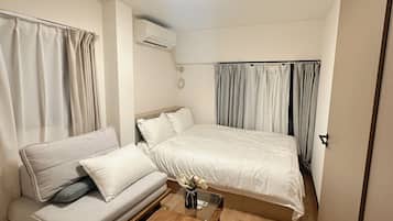 Exclusive Penthouse, 1 Double Bed with Sofa bed, Private Bathroom, City View | Living area