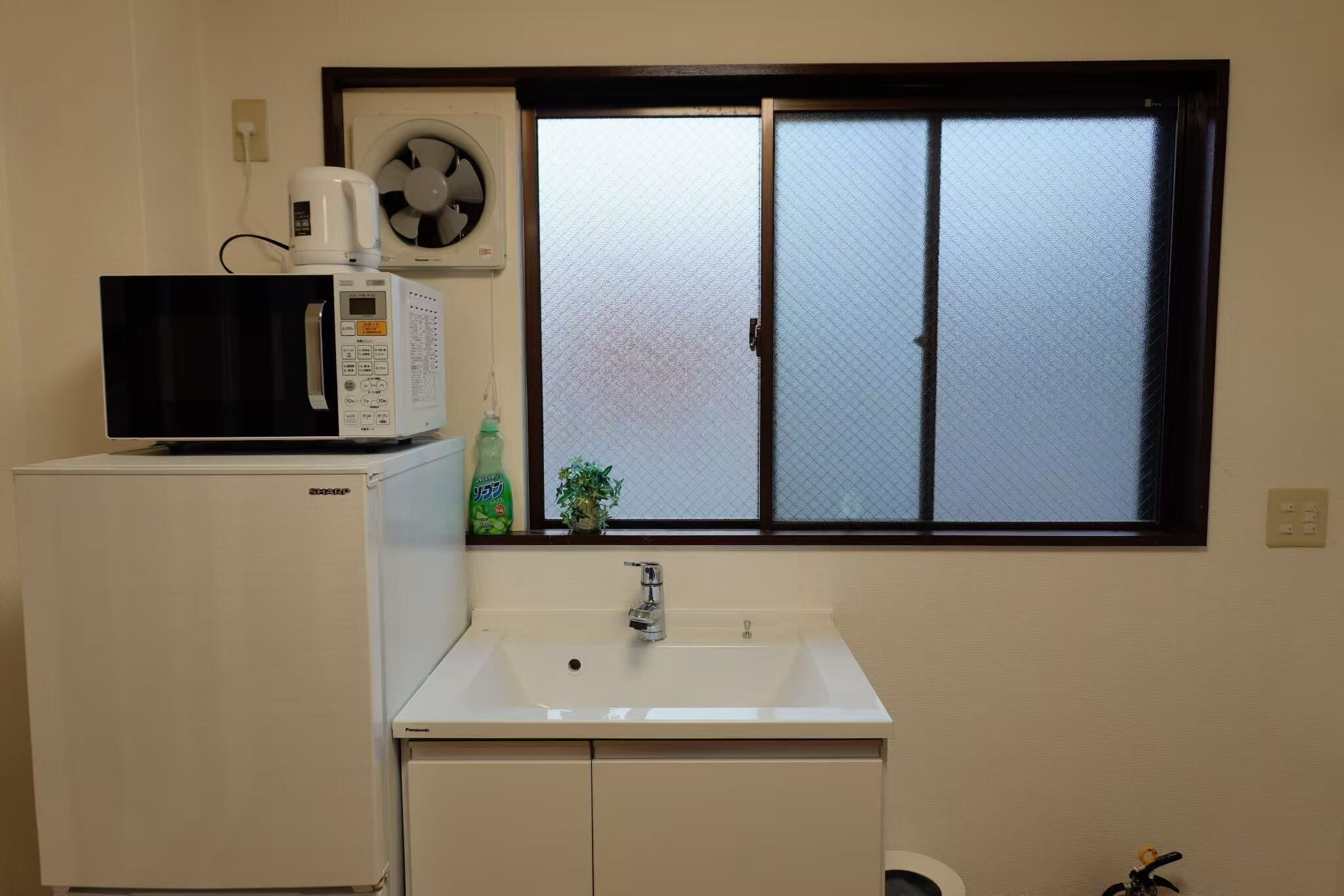 エクスクルーシブ ペントハウス ダブルベッド 1 台ソファーベッド付き 専用バスルーム シティビュー | バスルームのシンク