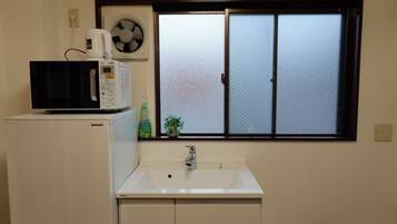 Exclusive Penthouse, 1 Double Bed with Sofa bed, Private Bathroom, City View | Bathroom sink