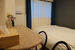 Junior-dobbeltværelse - 1 dobbeltseng - ikke-ryger - privat badeværelse | Mørklægningsgardiner, gratis Wi-Fi