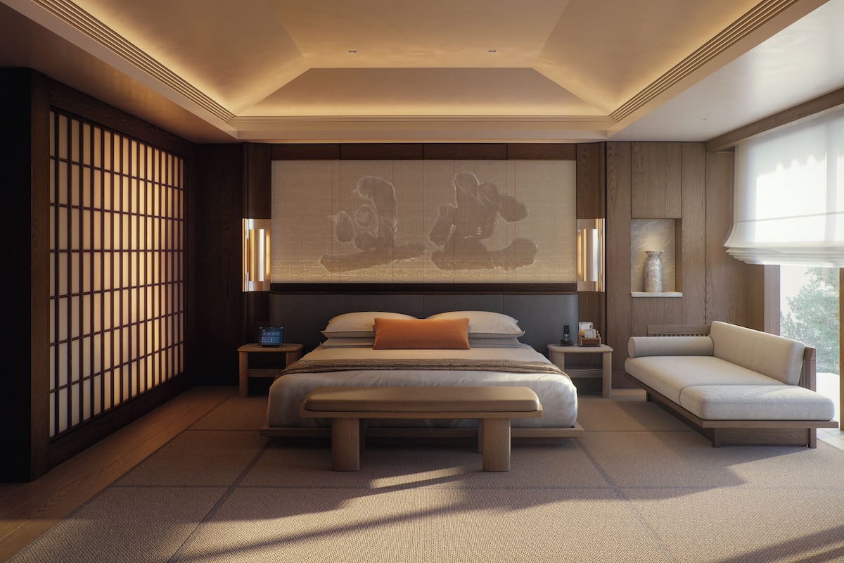 Deluxe Room | Free minibar items, in-room safe, iron/ironing board