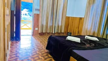 Deluxe Room, Mountain View | View from room