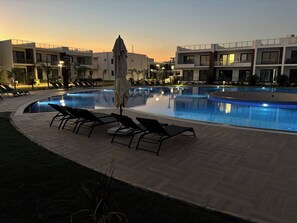 Apart Daire, 2 Yatak Odası, Balkon | Havuz | Açık yüzme havuzu 
