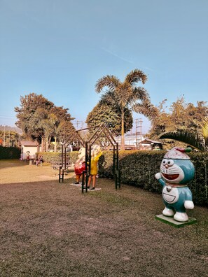 Area giochi per bambini (all'aperto)