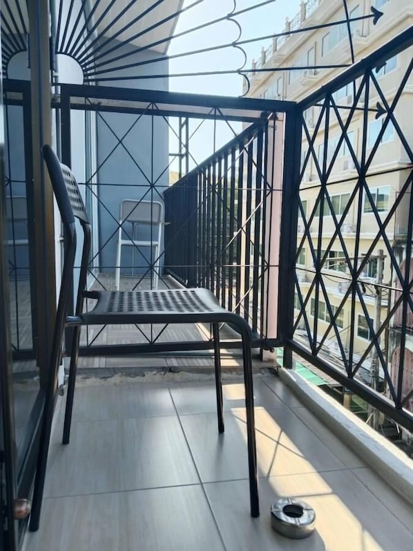 Room, 1 Queen Bed, Private Bathroom, City View | Terrace/patio - The One Hotel (Muang Pattaya)