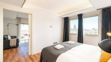 Iron/ironing board, WiFi