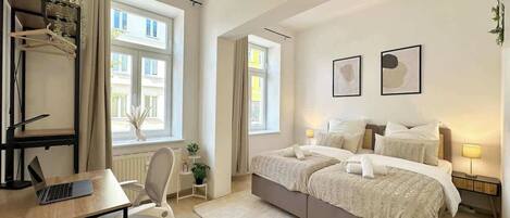 Desk, iron/ironing board, WiFi, bed sheets