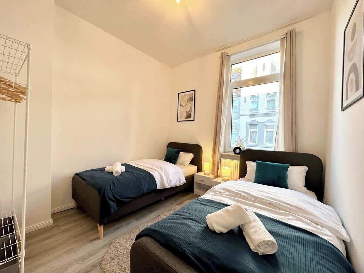 2 slaapkamers, een bureau, wifi, beddengoed