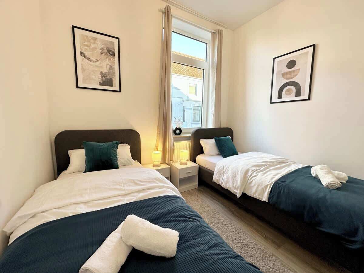 Schreibtisch, WLAN, Bettwäsche