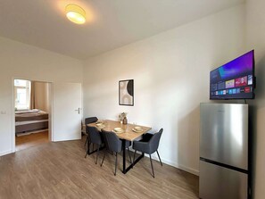 Dining - Dora - Charming apartment in the heart of Schwerin (Schwerin)