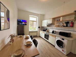Private kitchen - Dora - Charming apartment in the heart of Schwerin (Schwerin)