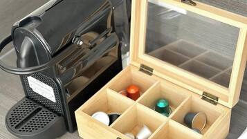 Douche, sĂšche-cheveux, serviettes fournies