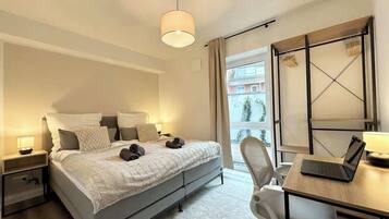 Bureau, Wi-Fi, draps fournis