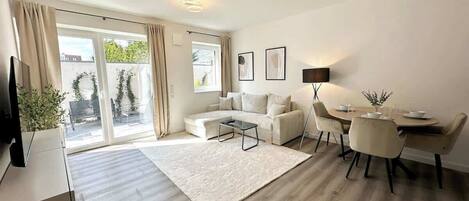 Televisión, oficina