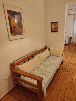 Apartment, Multiple Bedrooms, Smoking | Living room - White Tower Cozy Studio Oyr1 (Thessaloniki)