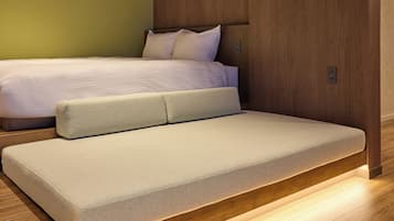 Individually furnished, blackout drapes, free WiFi, bed sheets