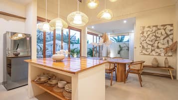 Huvila (4 Bedrooms) | Ulkopuoli