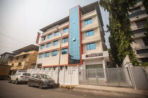 Exterior - Hotel Singh's Vashi Navi Mumbai (Navi Mumbai)