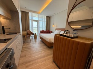 In-room safe, desk, iron/ironing board, travel cot - Novotel Residence Studio JVT - 1417 (Dubai)
