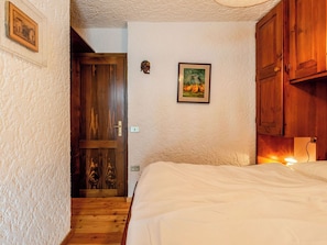 2 soverom, reiseseng for barn og wi-fi (inkludert)